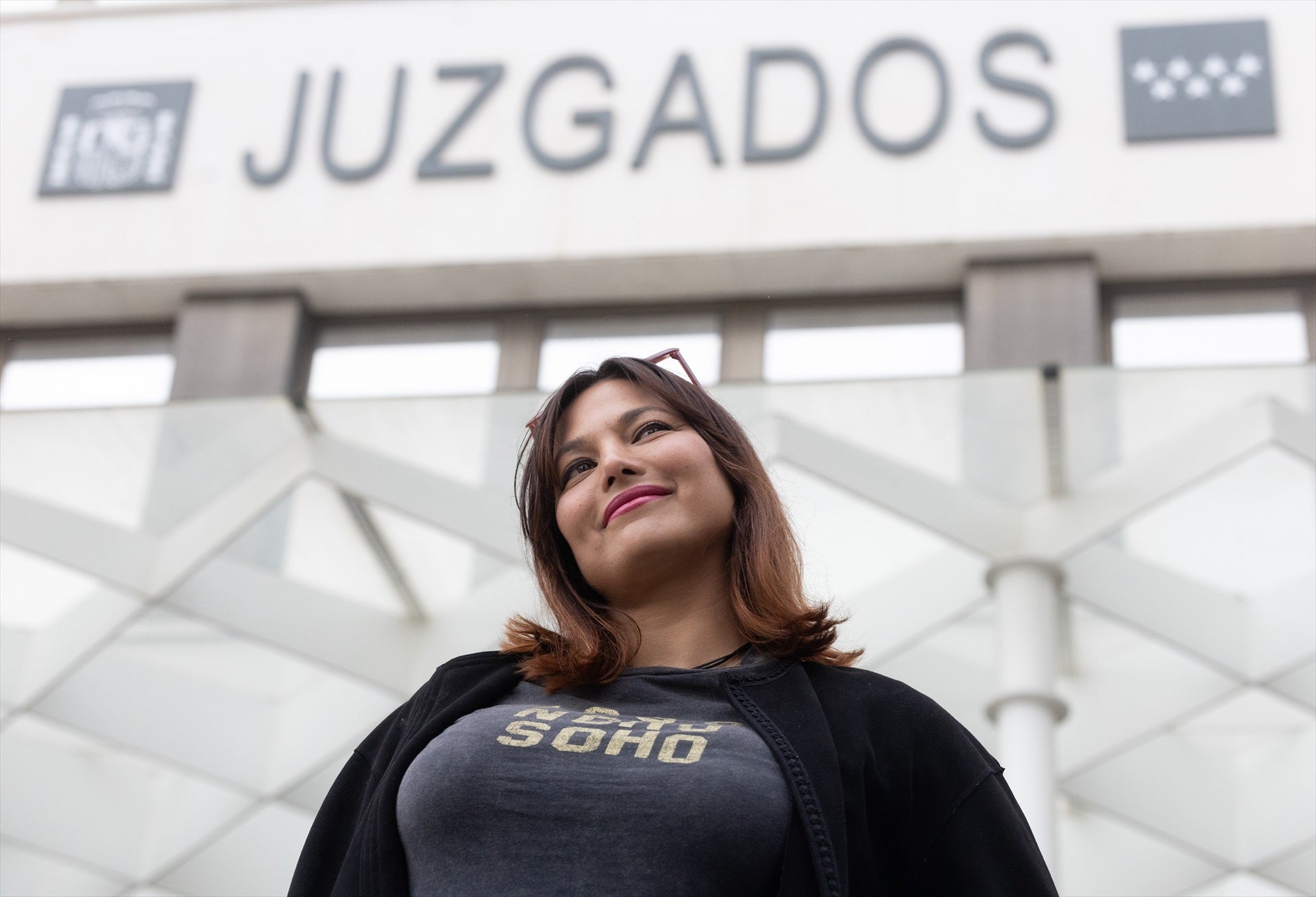 Elisa Mouliáa se alinea con el negacionista Javi Poves y asegura que "nos fumigan": "Son intereses farmacéuticos" Elisa Mouliáa se alinea con el negacionista Javi Poves y asegura que "nos fumigan": "Son intereses farmacéuticos"