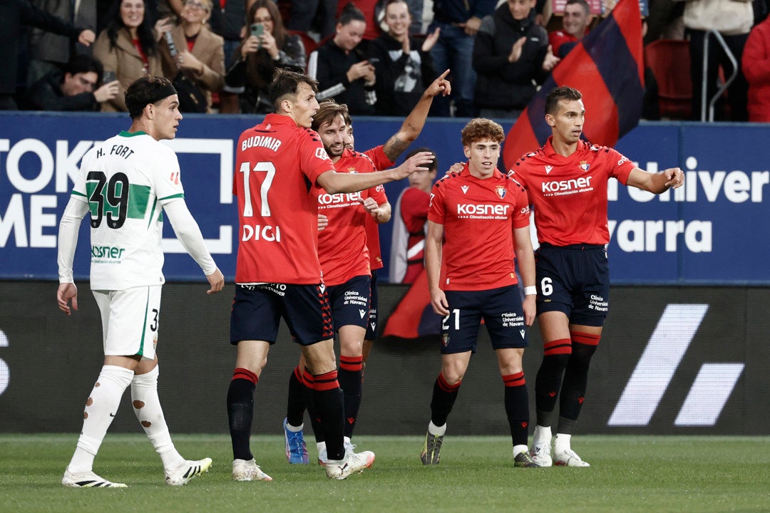 Osasuna se deja 2 puntos en El Sadar Osasuna se deja 2 puntos en El Sadar