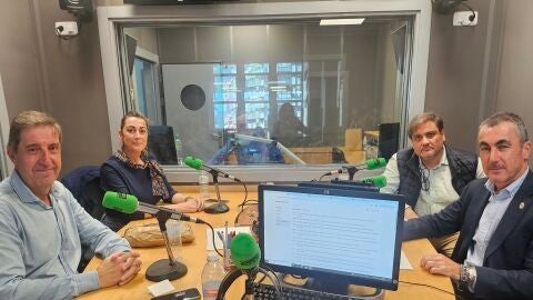 Tertulia Pol&iacute;tica