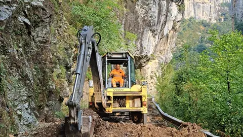 Reabierto el acceso al cañón de Añisclo tras los desprendimientos Reabierto el acceso al cañón de Añisclo tras los desprendimientos
