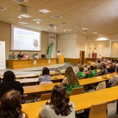 L’AECC dona suport a la investigació de l'UJI en el seu repte de millorar la taxa de supervivència del càncer L’AECC dona suport a la investigació de l'UJI en el seu repte de millorar la taxa de supervivència del càncer