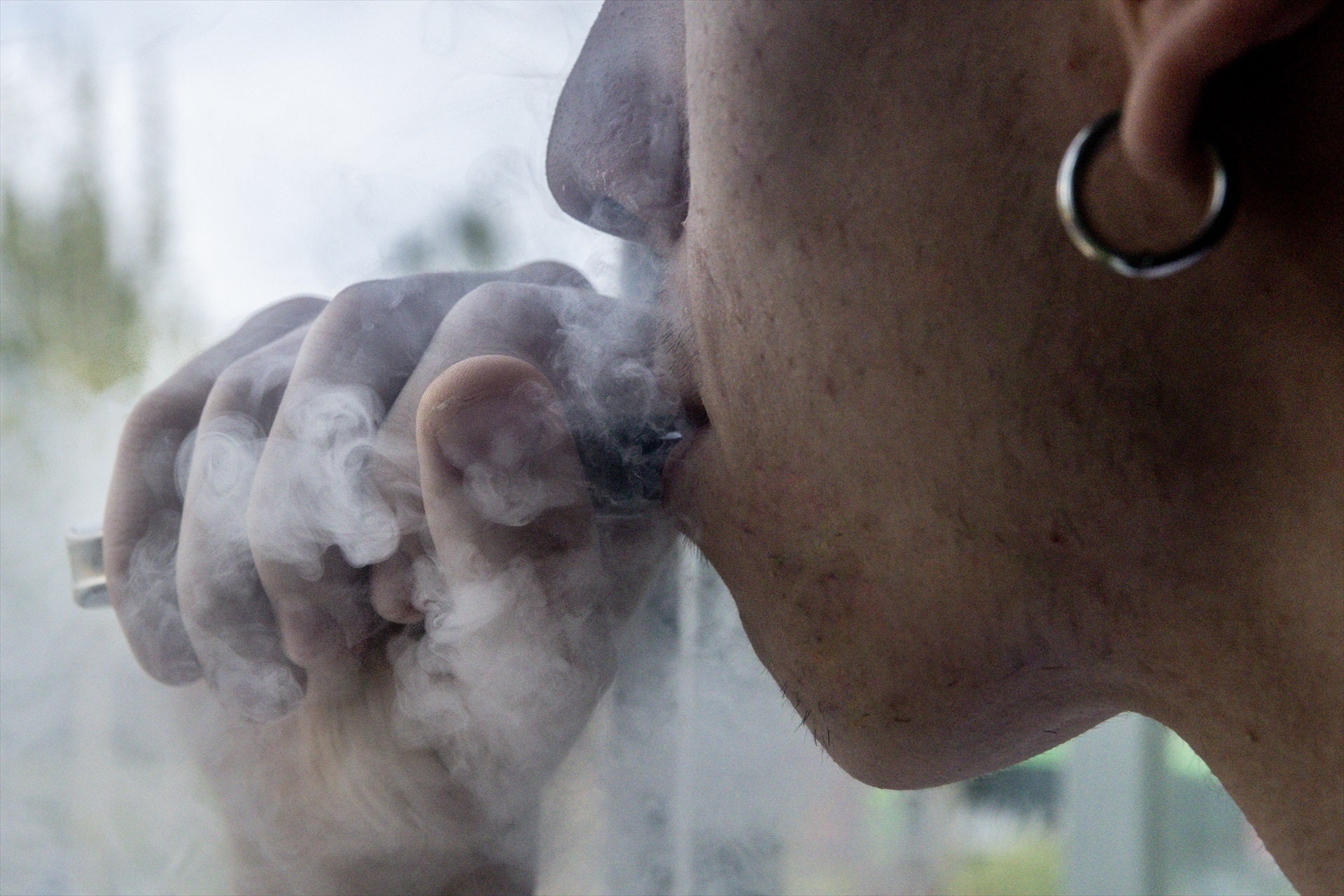 Nueve de cada diez familias temen que sus hijos vapeen y piden que se limiten los puntos de venta Nueve de cada diez familias temen que sus hijos vapeen y piden que se limiten los puntos de venta