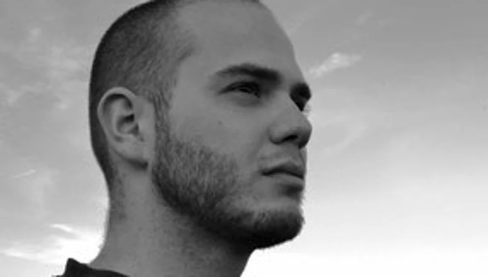 Carlos García Mera, ganador del Premio Internacional de Poesía ‘Miguel Hernández’ 2025 Carlos García Mera, ganador del Premio Internacional de Poesía ‘Miguel Hernández’ 2025