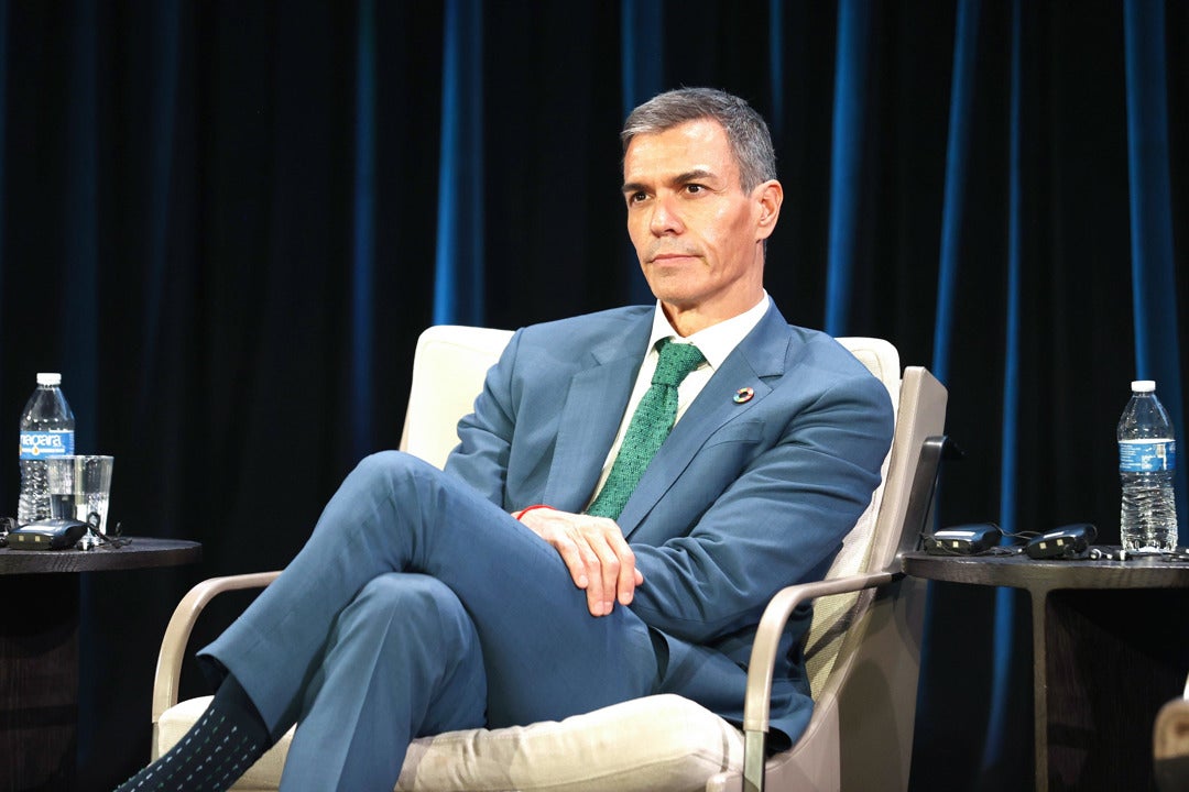 Pedro Sánchez ya plantea presentarse a las elecciones generales en 2027: lo ha hablado con su mujer y el partido Pedro Sánchez ya plantea presentarse a las elecciones generales en 2027: lo ha hablado con su mujer y el partido