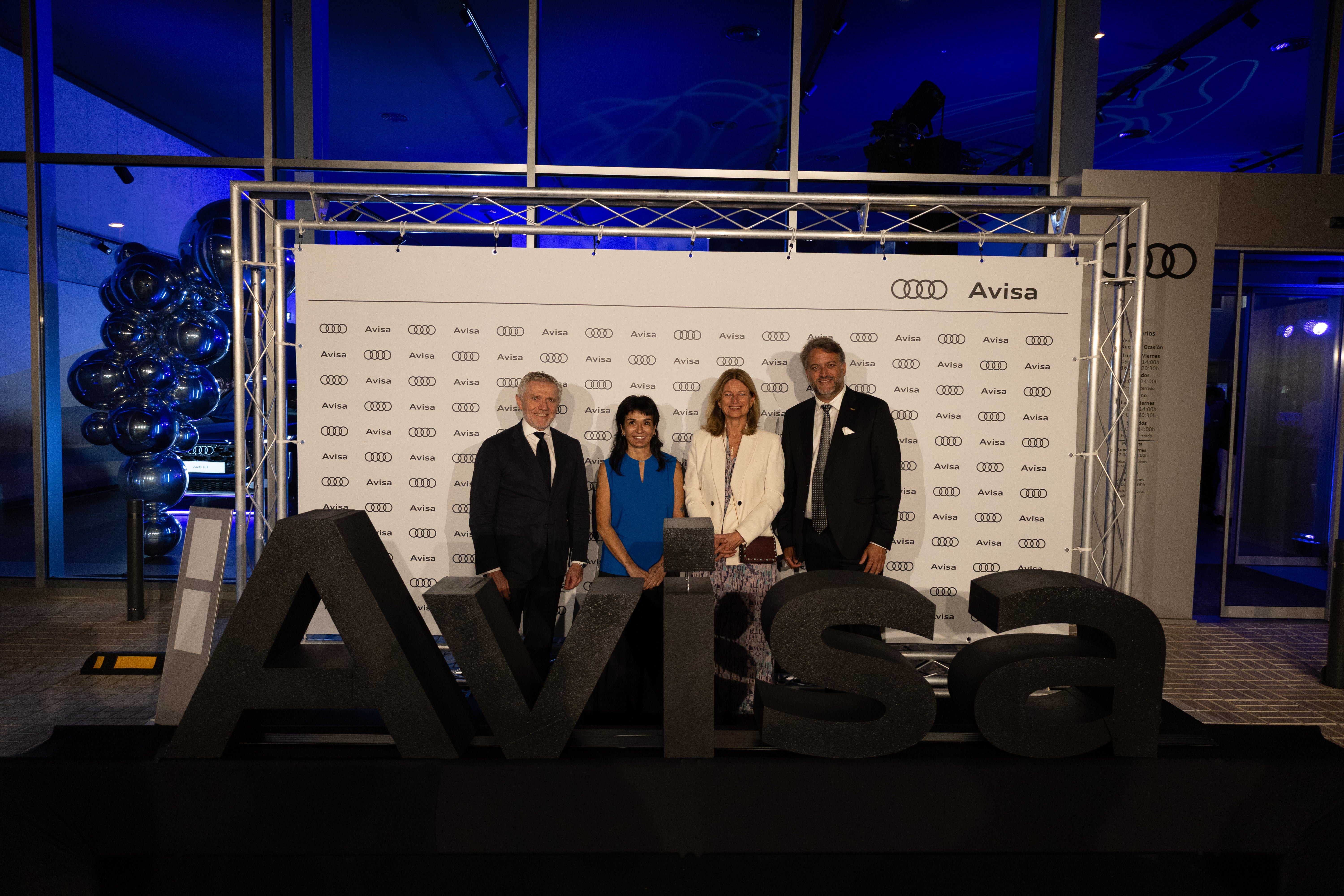 Avisa inaugura sus nuevas instalaciones Audi en Sevilla: innovación, boutique de marca y compromiso con la automoción Avisa inaugura sus nuevas instalaciones Audi en Sevilla: innovación, boutique de marca y compromiso con la automoción
