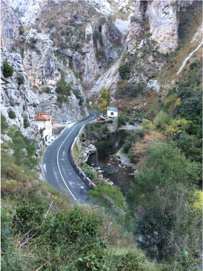 Mueren dos motoristas en accidentes en Alisas y La Hermida Mueren dos motoristas en accidentes en Alisas y La Hermida