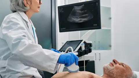 Las enfermedades cardiovasculares siguen siendo la primera causa de muerte, a pesar de que la mayoría de los casos podrían evitarse Las enfermedades cardiovasculares siguen siendo la primera causa de muerte, a pesar de que la mayoría de los casos podrían evitarse