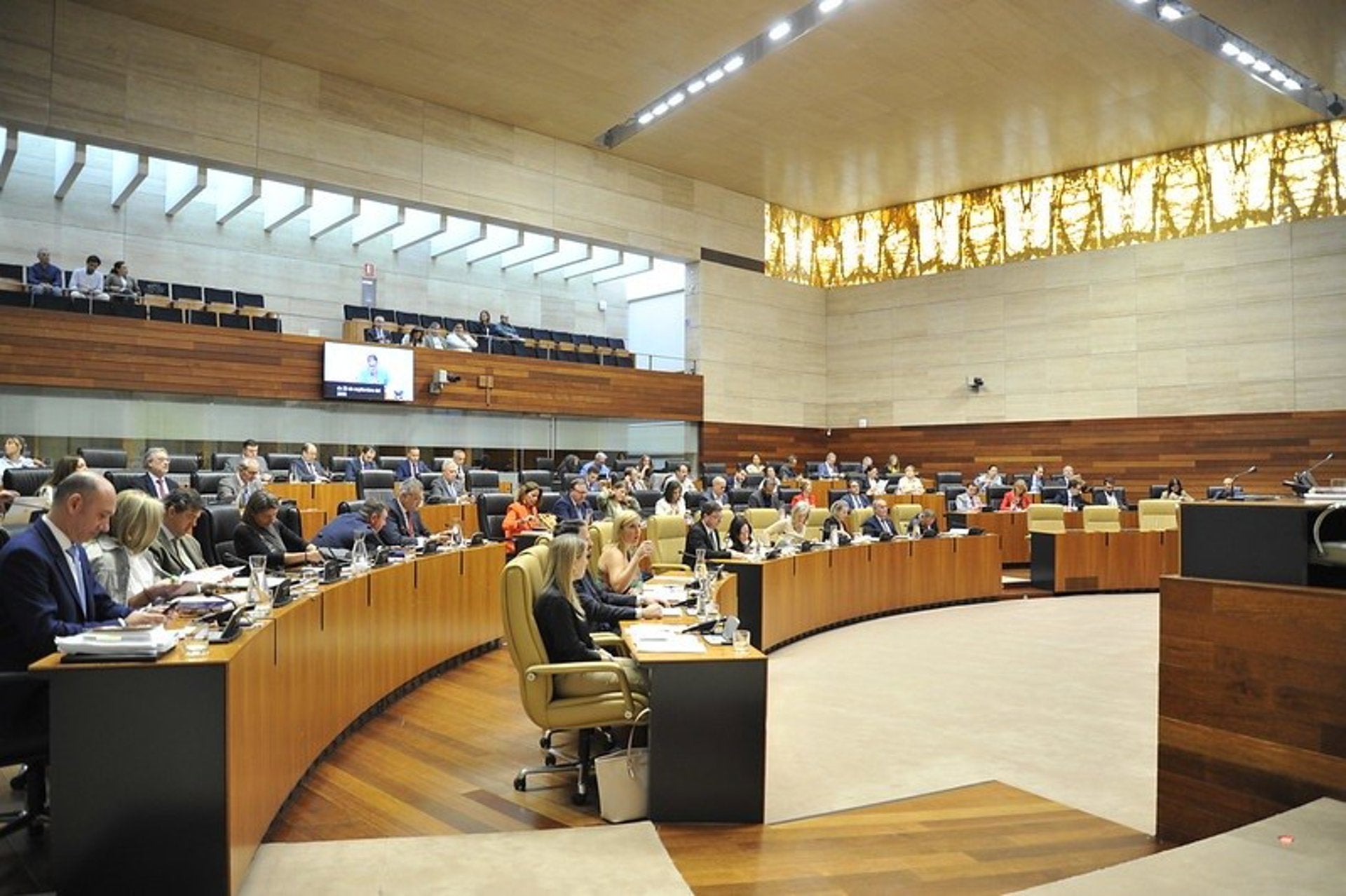 PP y Vox piden al Gobierno Central más ayudas para los afectados de los incendios PP y Vox piden al Gobierno Central más ayudas para los afectados de los incendios