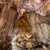 La Cueva de Nerja finaliza su temporada alta con un equilibro entre las visitas y la conservación de este BIC