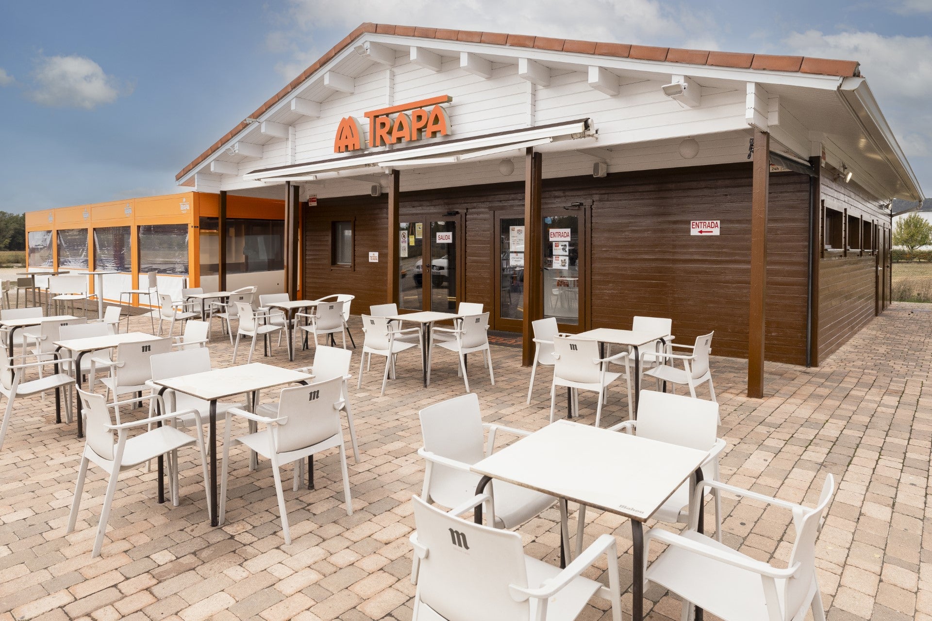 TRAPA amplía su presencia en la distribución con la entrada de sus tabletas en CARREFOUR y Supermercados BM TRAPA amplía su presencia en la distribución con la entrada de sus tabletas en CARREFOUR y Supermercados BM