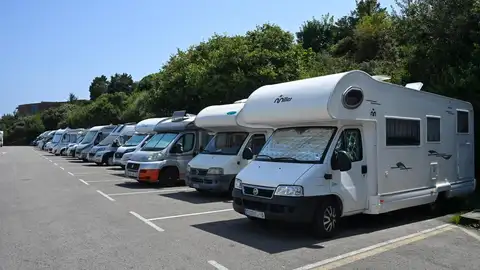 Aparcamiento de autocaravanas de Las Llamas en Santander Aparcamiento de autocaravanas de Las Llamas en Santander