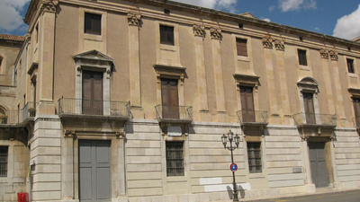 L'Arquebisbat de Tarragona aparta un capellà en declarar-lo culpable d'abusos sexuals L'Arquebisbat de Tarragona aparta un capellà en declarar-lo culpable d'abusos sexuals