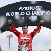 Marc Márquez celebra su triunfo como Campeón del Mundo Marc Márquez celebra su triunfo como Campeón del Mundo