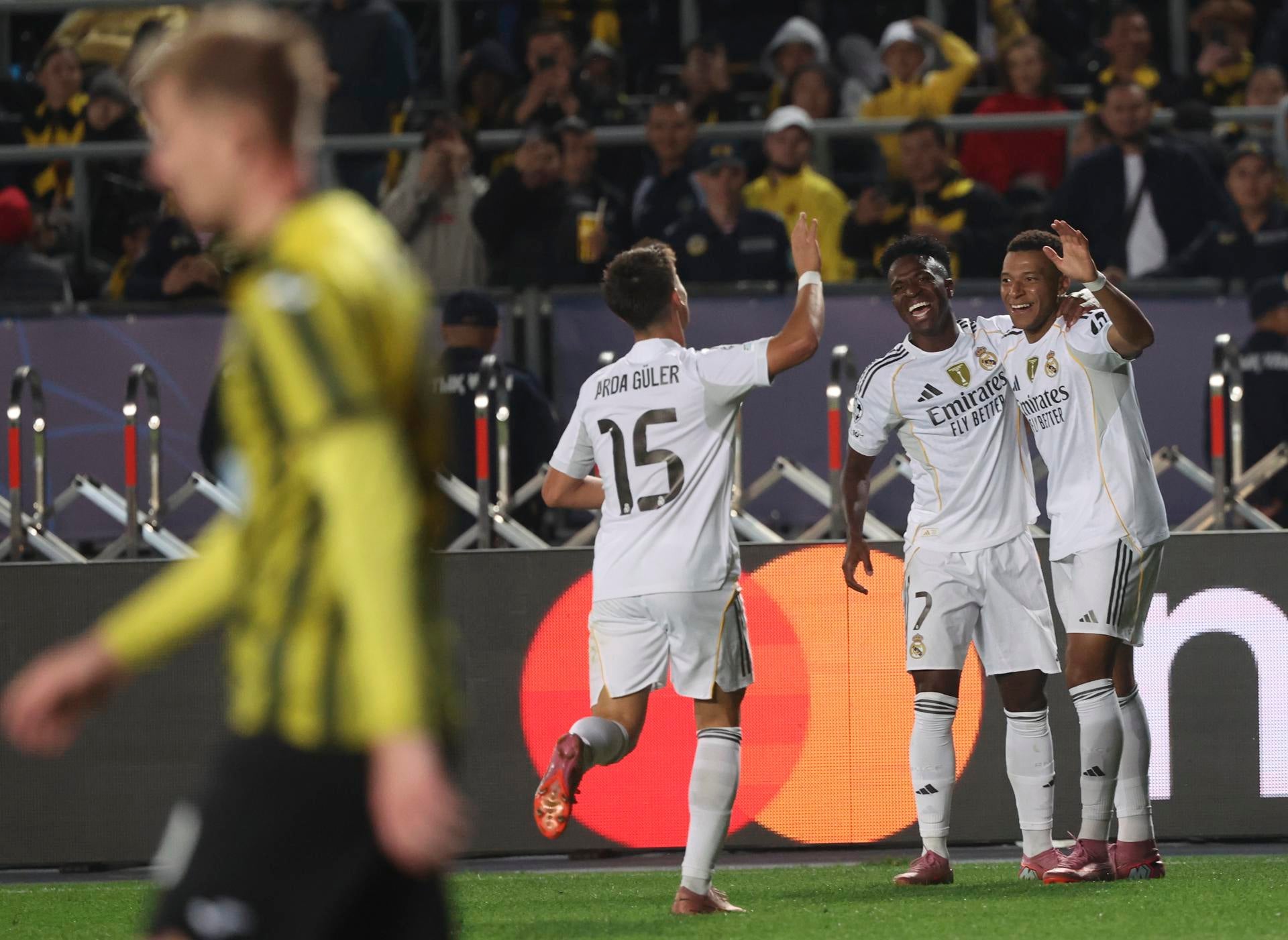 Mbappé solventa el viaje del Madrid a Kazajistán Mbappé solventa el viaje del Madrid a Kazajistán