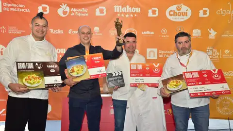 Javier Alfaro, del Restaurante Rosi La Loca (Madrid), gana el VI Concurso Internacional de Elaboración de Patatas Bravas .
