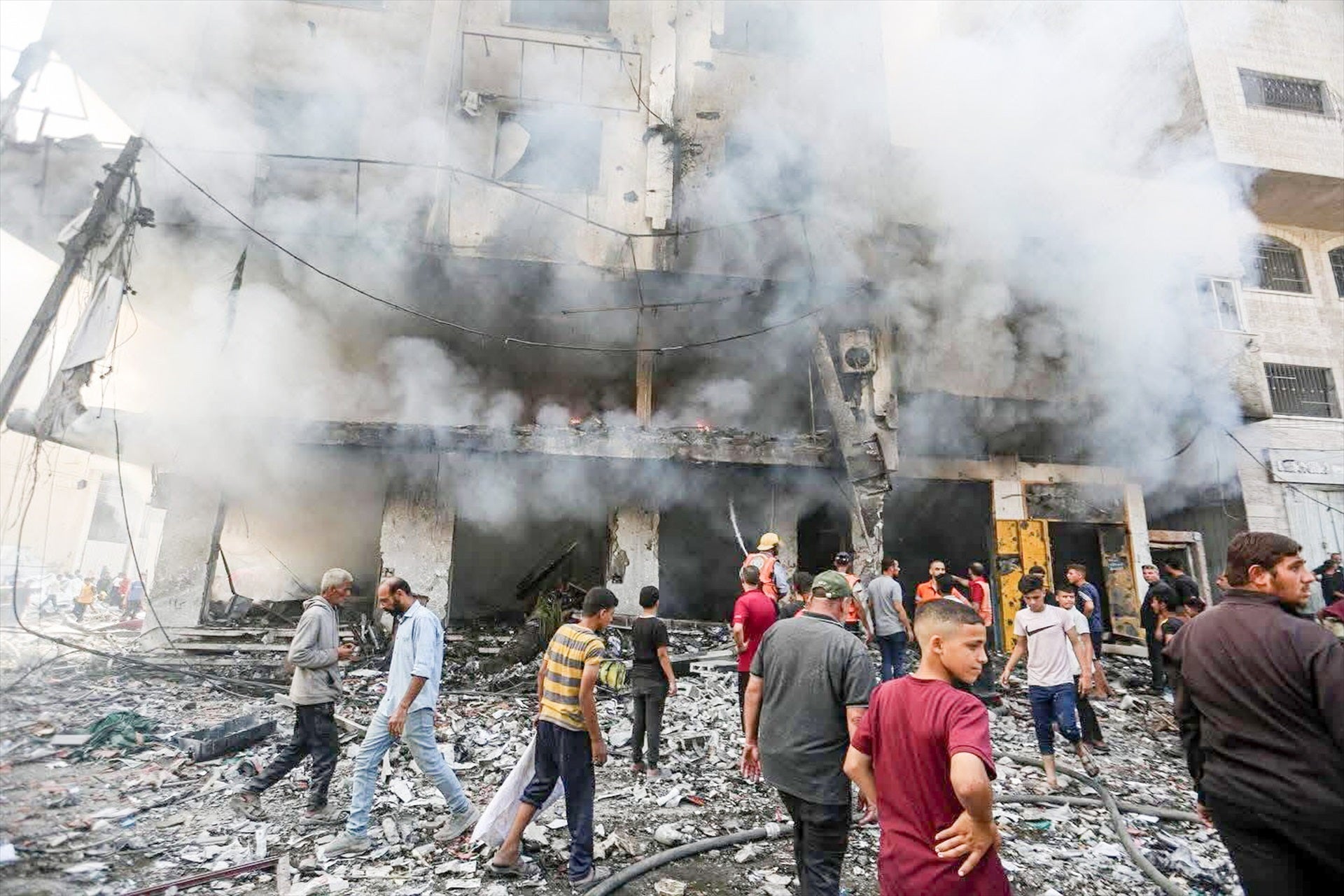 MSF denuncia que el reparto de ayuda de la Fundación Humanitaria de Gaza es una aberración, como si fuera un macabro videojuego MSF denuncia que el reparto de ayuda de la Fundación Humanitaria de Gaza es una aberración, como si fuera un macabro videojuego