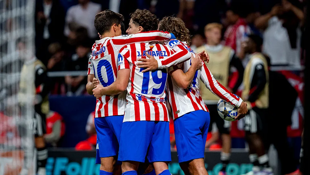 Giuliano, Julián y Griezmann celebran uno de los goles ante el Eintracht Giuliano, Julián y Griezmann celebran uno de los goles ante el Eintracht