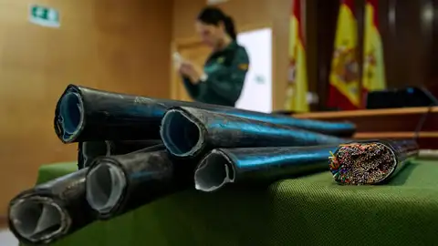 Detalle del material incautado en una operación de la Guardia Civil contra los robos de cobre. Detalle del material incautado en una operación de la Guardia Civil contra los robos de cobre.