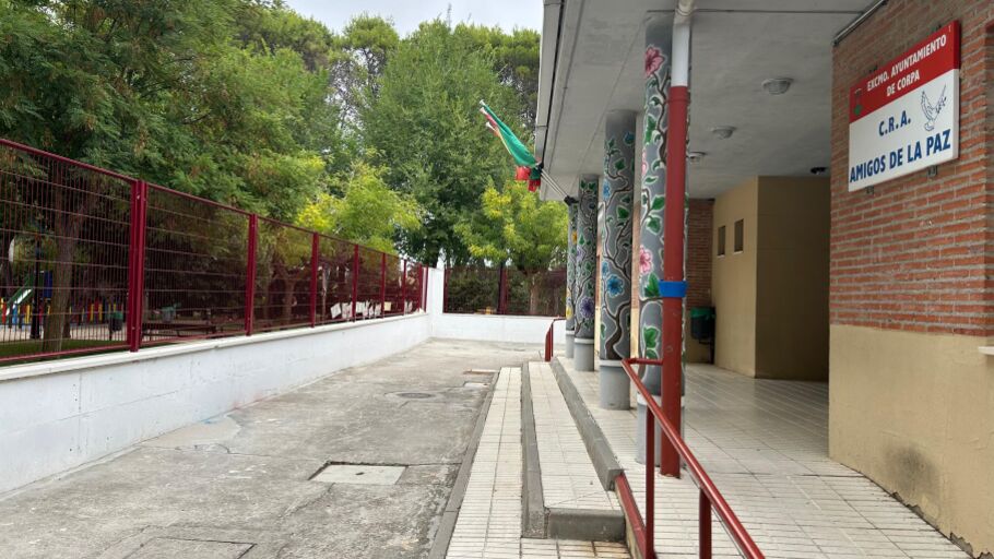 Entrada al CRA Amigos de la Paz de Corpa