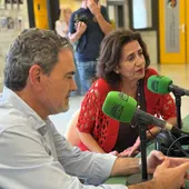 Vicente Arques, Alcalde de l'Alfàs del Pí, y Angélica Such, Directora General de Infancia y Adolescencia. Vicente Arques, Alcalde de l'Alfàs del Pí, y Angélica Such, Directora General de Infancia y Adolescencia.