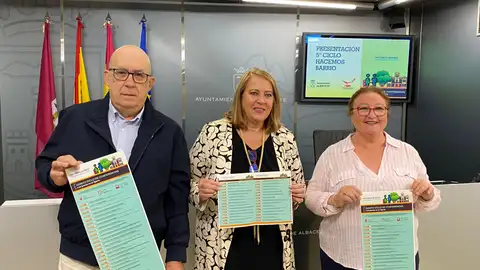 El programa ‘Hacemos barrio’ ofrece en el Centro Ágora 30 charlas divulgativas El programa ‘Hacemos barrio’ ofrece en el Centro Ágora 30 charlas divulgativas