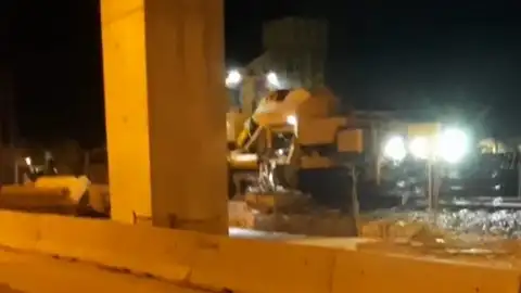 Andrés afirma que los trabajos de ADIF de esta noche están autorizados y no tienen nada que ver con las obras del salto del carnero .