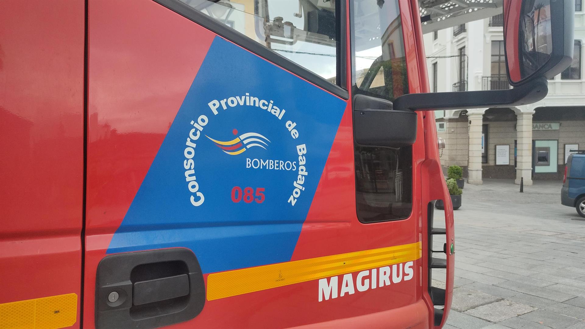 Dos heridos, uno de ellos grave, en una colisión entre dos vehículos en la N-432 en Zafra Dos heridos, uno de ellos grave, en una colisión entre dos vehículos en la N-432 en Zafra