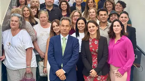Foto de familia de la visita a las lanzaderas Foto de familia de la visita a las lanzaderas