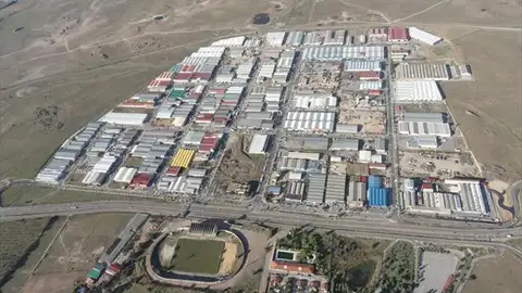 Junta dedica casi un millón de euros a la ampliación de polígonos industriales en Cáceres y Don Benito Junta dedica casi un millón de euros a la ampliación de polígonos industriales en Cáceres y Don Benito
