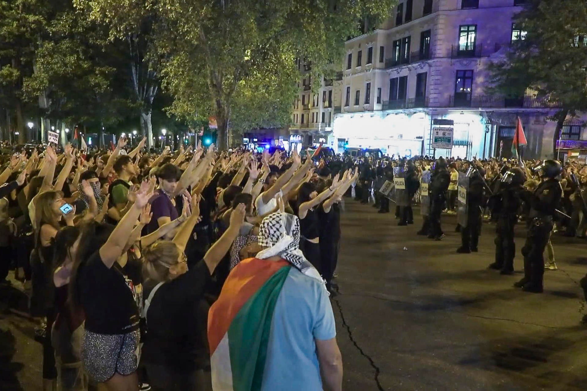 Las manifestaciones en apoyo a la flotilla dejan cargas policiales en Madrid y un 'Campamento Palestina' en Barcelona Las manifestaciones en apoyo a la flotilla dejan cargas policiales en Madrid y un 'Campamento Palestina' en Barcelona