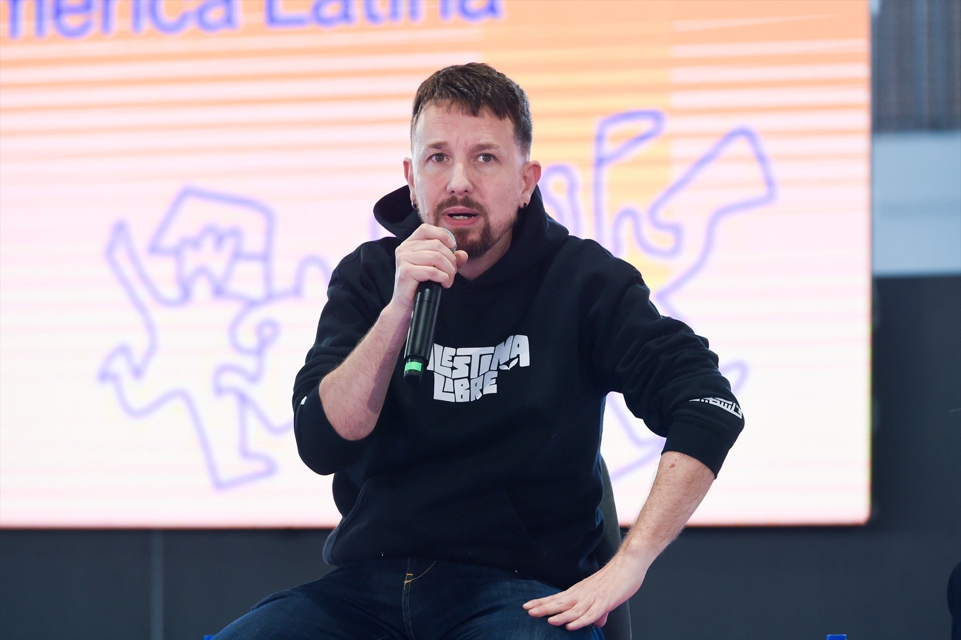 Pablo Iglesias no se corta con Pedro Sánchez por la flotilla: "Desprestigio para nuestros militares y ridículo europeo" Pablo Iglesias no se corta con Pedro Sánchez por la flotilla: "Desprestigio para nuestros militares y ridículo europeo"