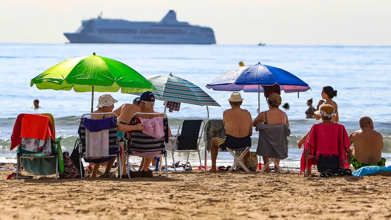Fin de semana de 'veranillo' en España: hasta 35º y cielos despejados en casi todo el país
