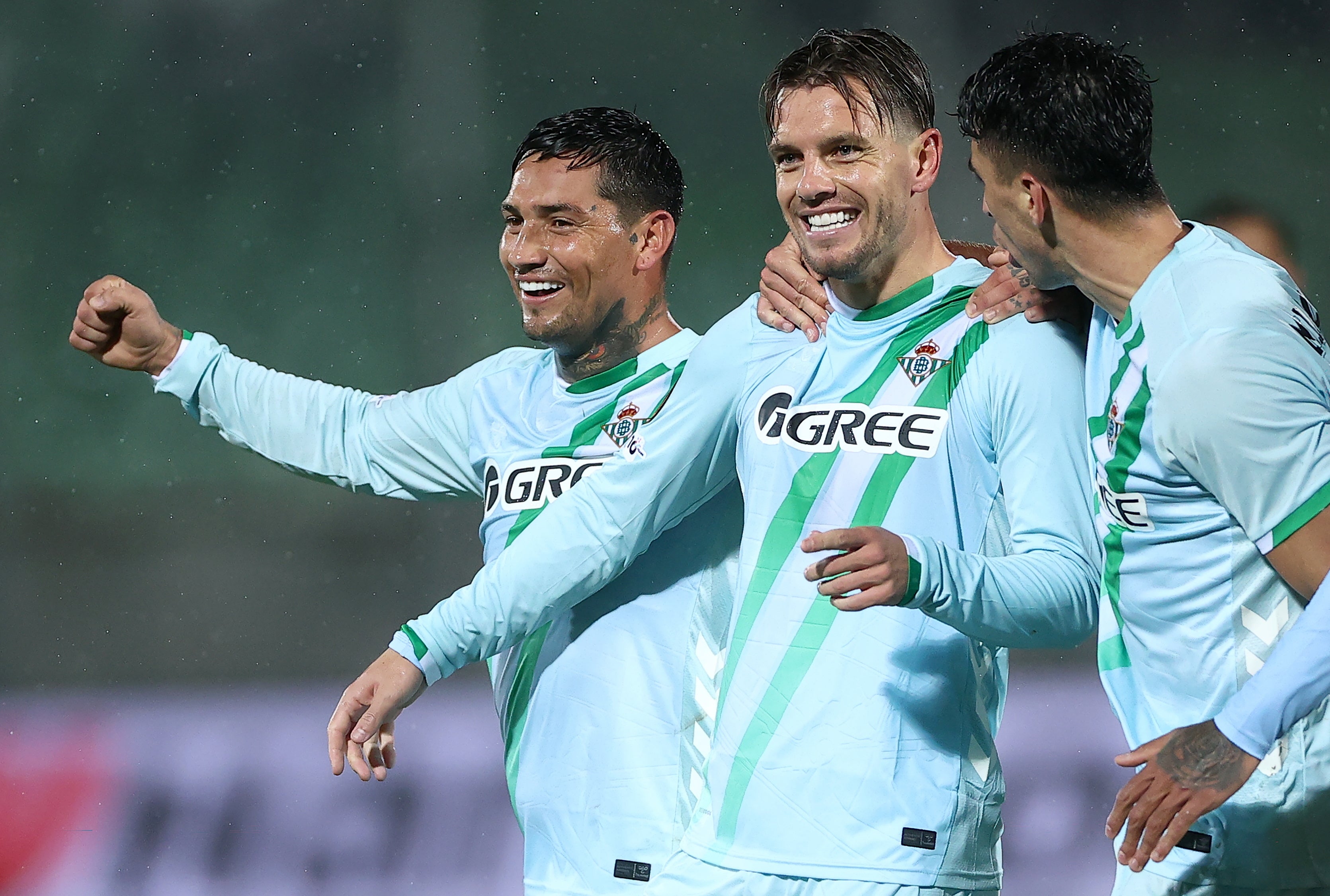 El Betis se coloca noveno en la Europa League tras ganar al Ludogorets El Betis se coloca noveno en la Europa League tras ganar al Ludogorets