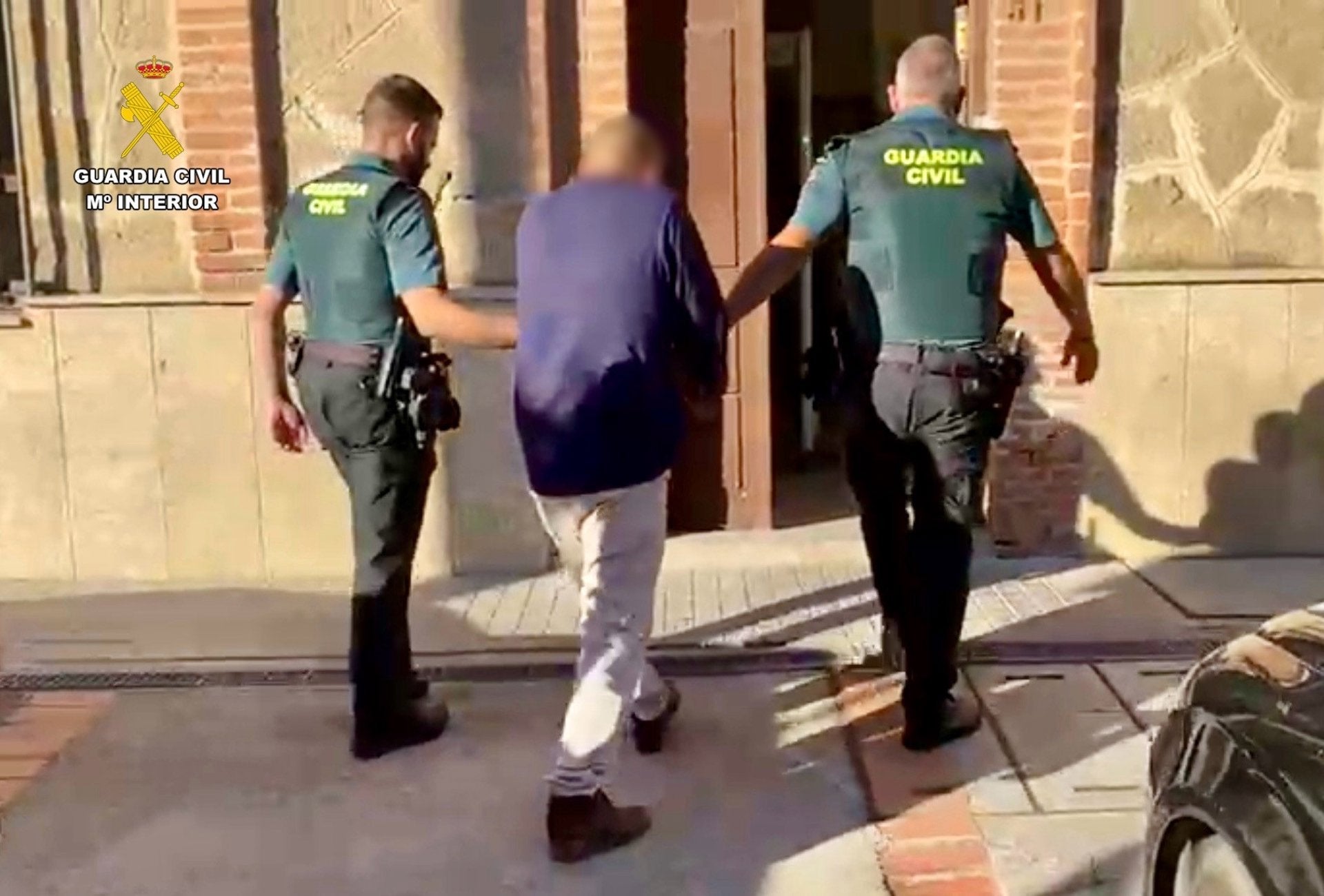 Dos personas detenidas y dos investigadas en tres delitos distintos cometidos en Peñíscola Dos personas detenidas y dos investigadas en tres delitos distintos cometidos en Peñíscola