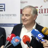Francisco Cañizares atiende a los medios de comunicación