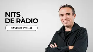 Nits de ràdio row Nits de ràdio row