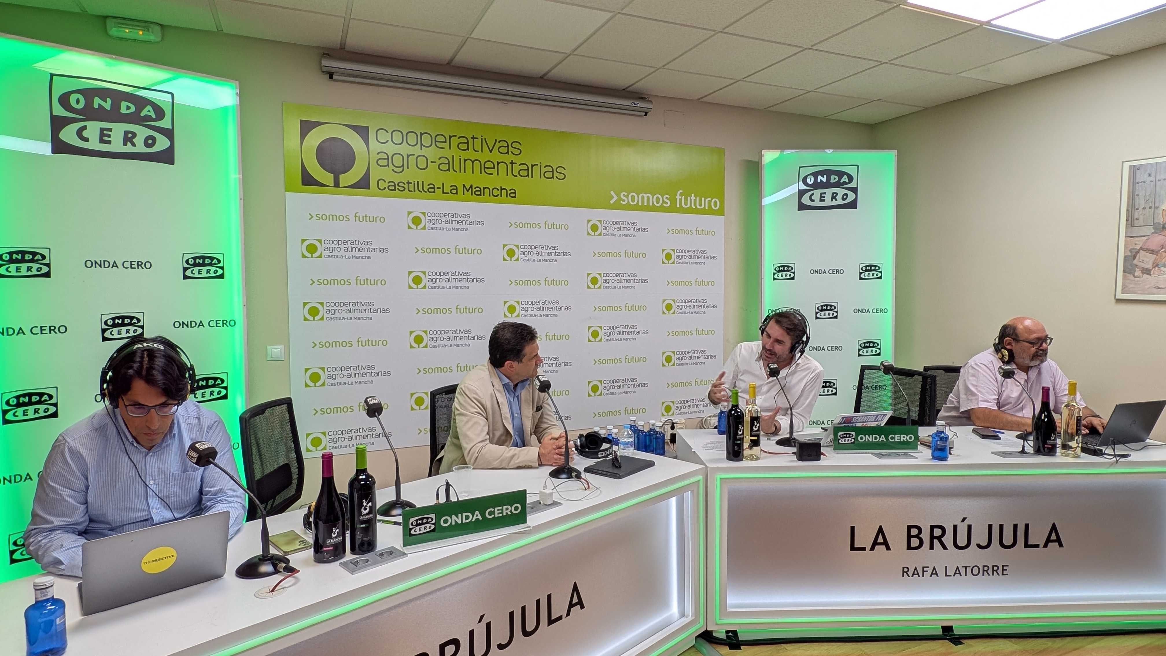 Miguel Ángel Valverde: "Somos el principal productor de España, aquí elaboramos un cuarto del vino de todo el país" Miguel Ángel Valverde: "Somos el principal productor de España, aquí elaboramos un cuarto del vino de todo el país"