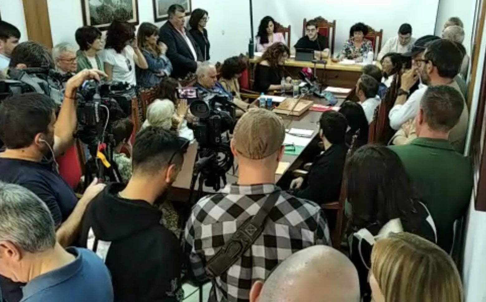 Sale adelante la moción de censura presentada por el PSOE y la PCdT en Tobarra contra el PP Sale adelante la moción de censura presentada por el PSOE y la PCdT en Tobarra contra el PP
