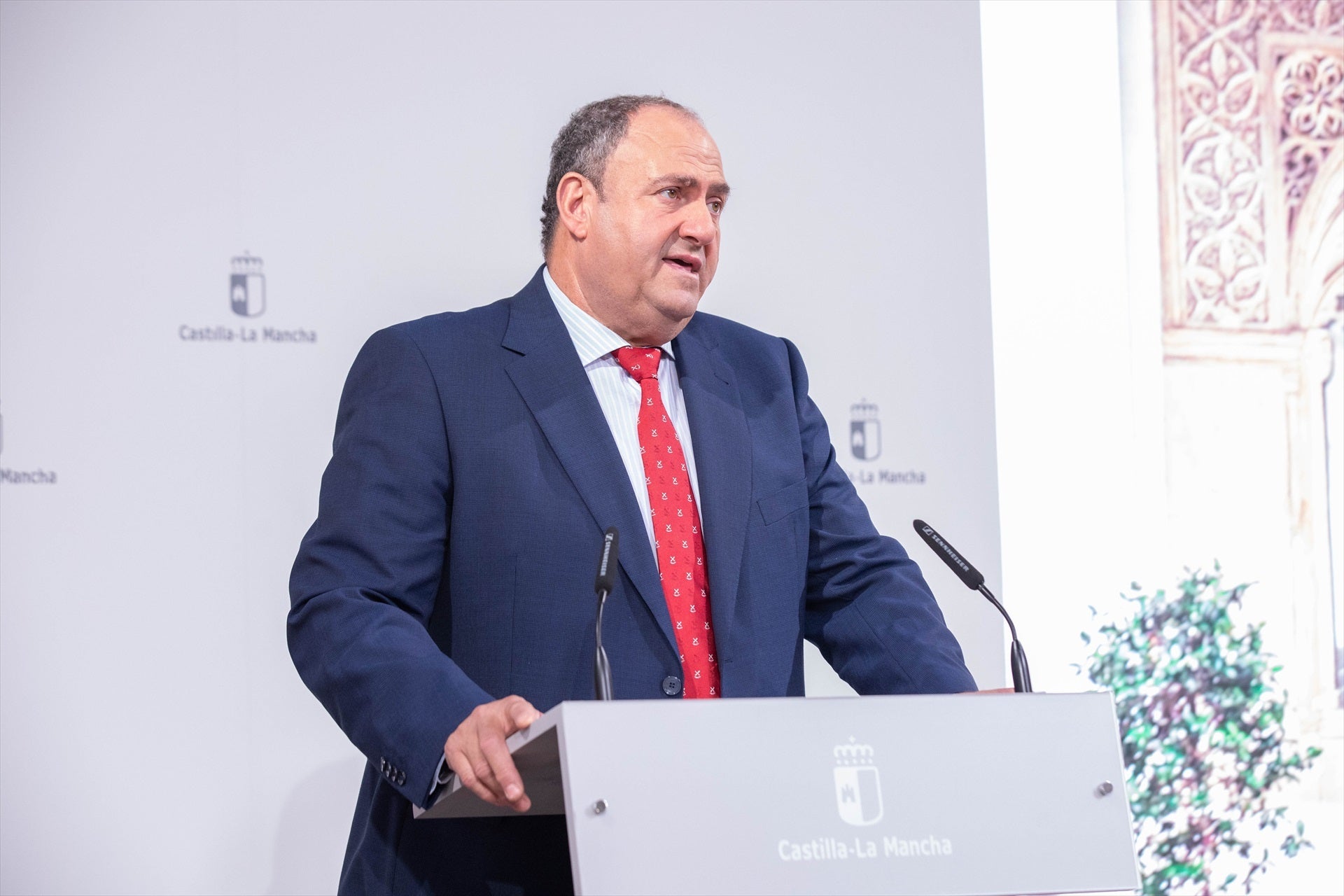 El consejero de Agricultura de Castilla La Mancha pone el foco en Mercosur para el mercado del vino: "Es una alternativa interesantísima" El consejero de Agricultura de Castilla La Mancha pone el foco en Mercosur para el mercado del vino: "Es una alternativa interesantísima"