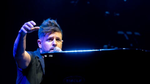 Pablo L&oacute;pez en el concierto de Europa FM de las Fiestas del Pilar de Zaragoza