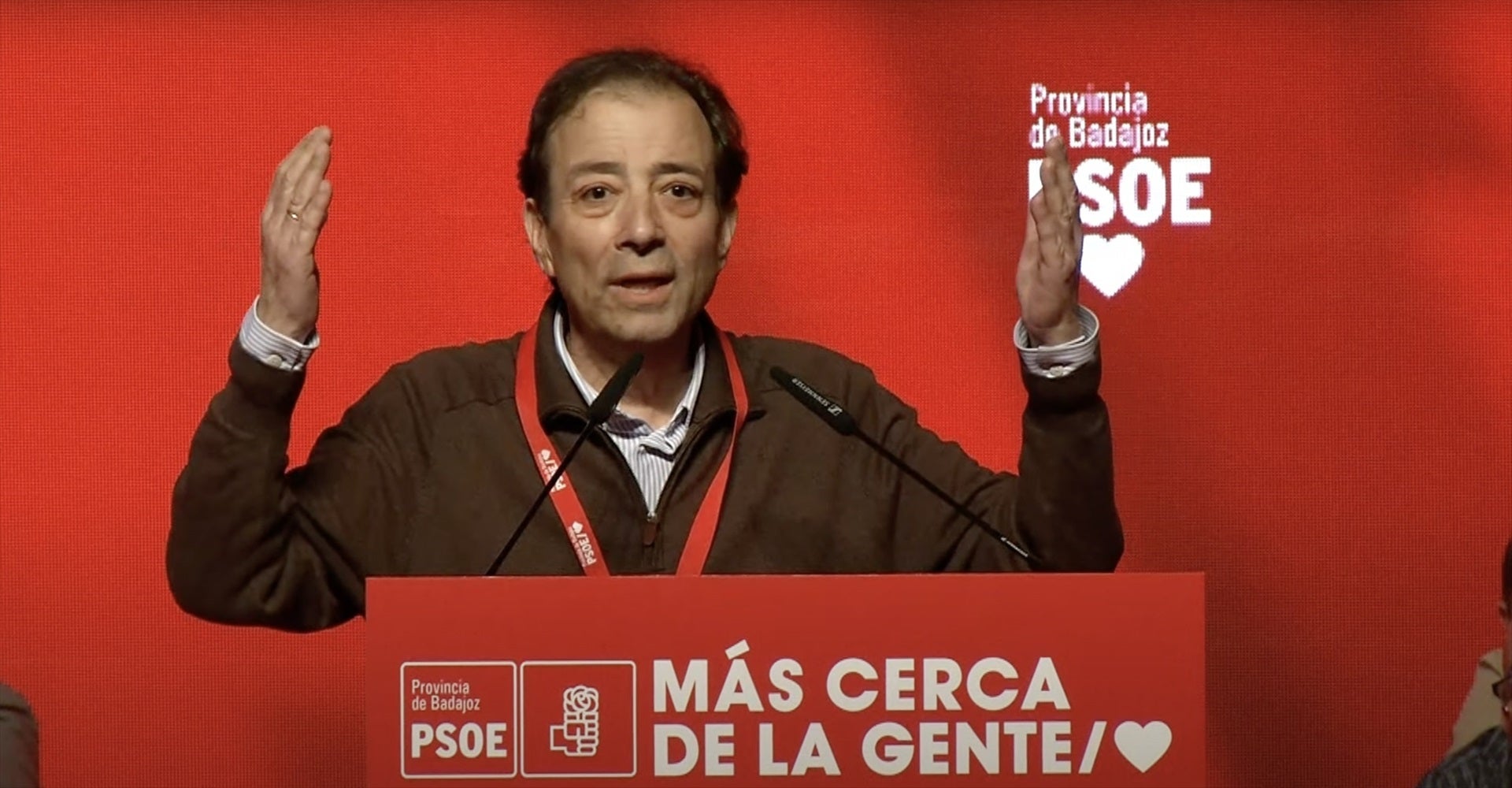 El mundo de la política llora la muerte de Guillermo Fernández Vara: "Su legado quedará siempre en la memoria del PSOE y de España" El mundo de la política llora la muerte de Guillermo Fernández Vara: "Su legado quedará siempre en la memoria del PSOE y de España"