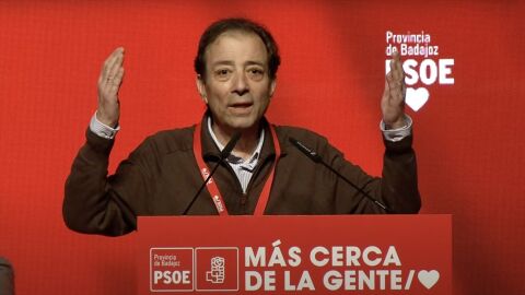 El mundo de la pol&iacute;tica llora la muerte de Guillermo Fern&aacute;ndez Vara: "Su legado quedar&aacute; siempre en la memoria del PSOE y de Espa&ntilde;a"