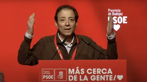 El mundo de la política llora la muerte de Guillermo Fernández Vara: "Su legado quedará siempre en la memoria del PSOE y de España" El mundo de la política llora la muerte de Guillermo Fernández Vara: "Su legado quedará siempre en la memoria del PSOE y de España"