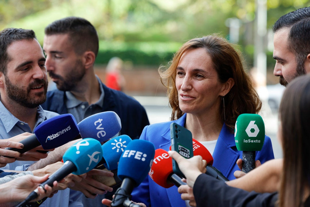 Mónica García tacha de "bluf" el informe de la UCO sobre los sobres con dinero para Ábalos Mónica García tacha de "bluf" el informe de la UCO sobre los sobres con dinero para Ábalos