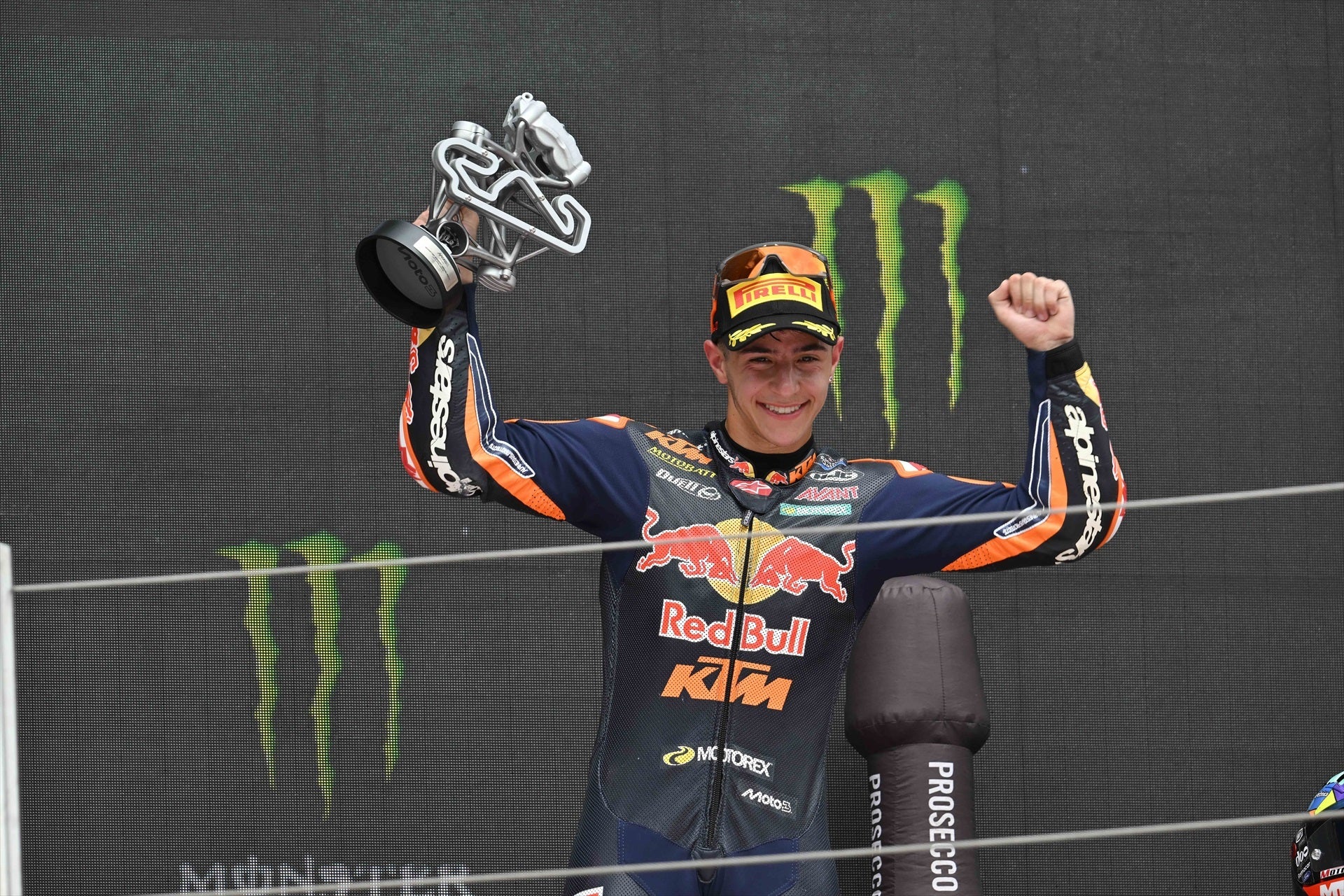 José Antonio Rueda, nuevo campeón del mundo de Moto 3 José Antonio Rueda, nuevo campeón del mundo de Moto 3