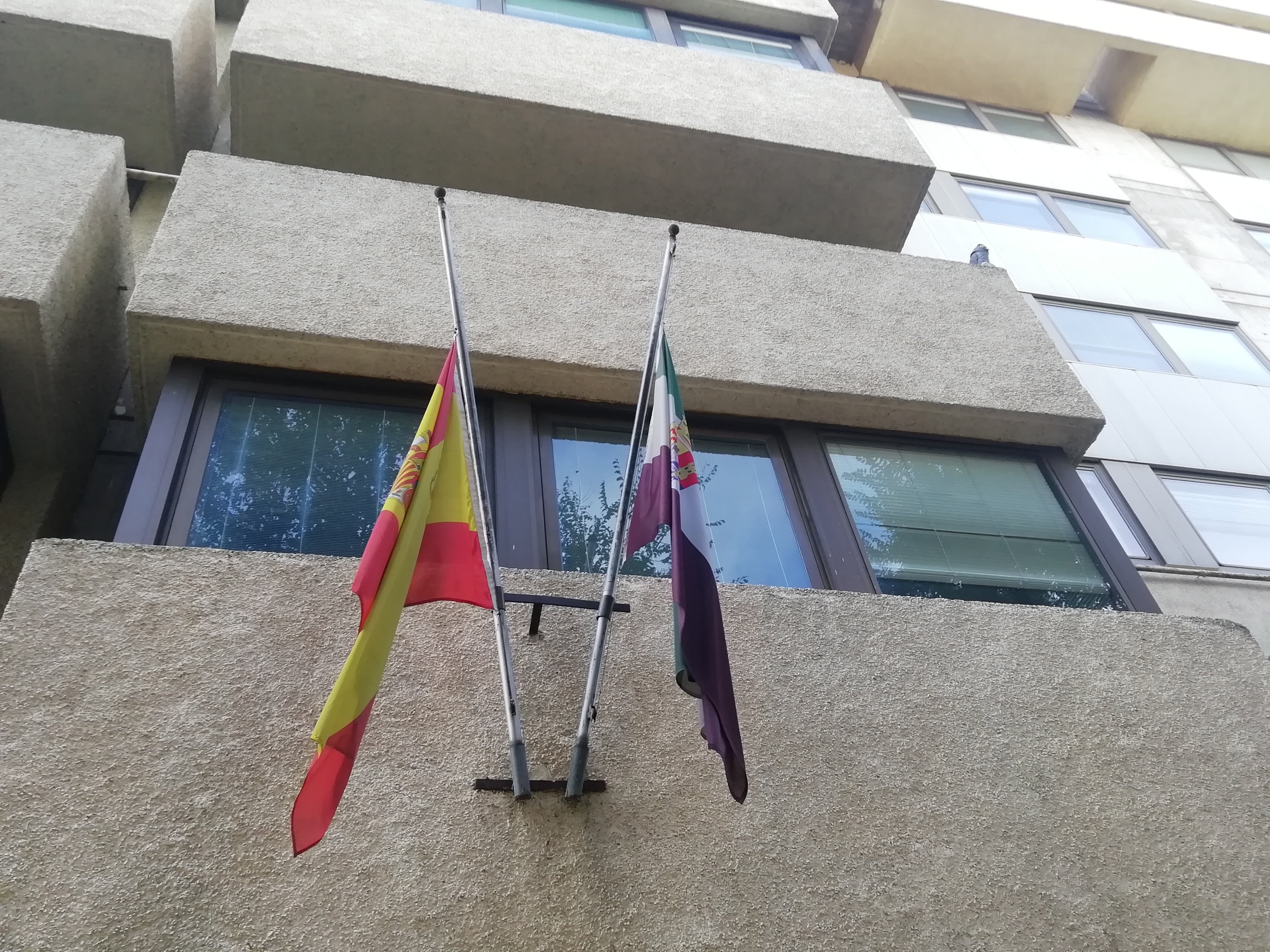 Tres días de luto oficial por la muerte del expresidente Guillermo Fernández Vara Tres días de luto oficial por la muerte del expresidente Guillermo Fernández Vara