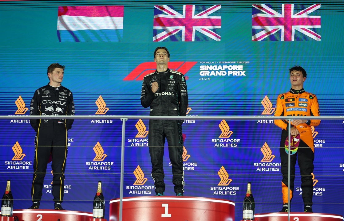 Rusell reina en Singapur y McLaren firma su título mundial; Sáinz rescata un punto de orgullo Rusell reina en Singapur y McLaren firma su título mundial; Sáinz rescata un punto de orgullo