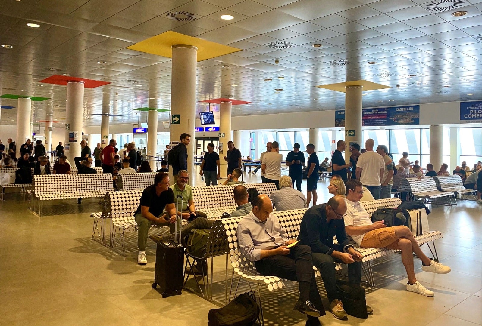 El aeropuerto de Castellón cierra su mejor septiembre con cerca de 40.000 pasajeros y un crecimiento interanual del 28 % El aeropuerto de Castellón cierra su mejor septiembre con cerca de 40.000 pasajeros y un crecimiento interanual del 28 %
