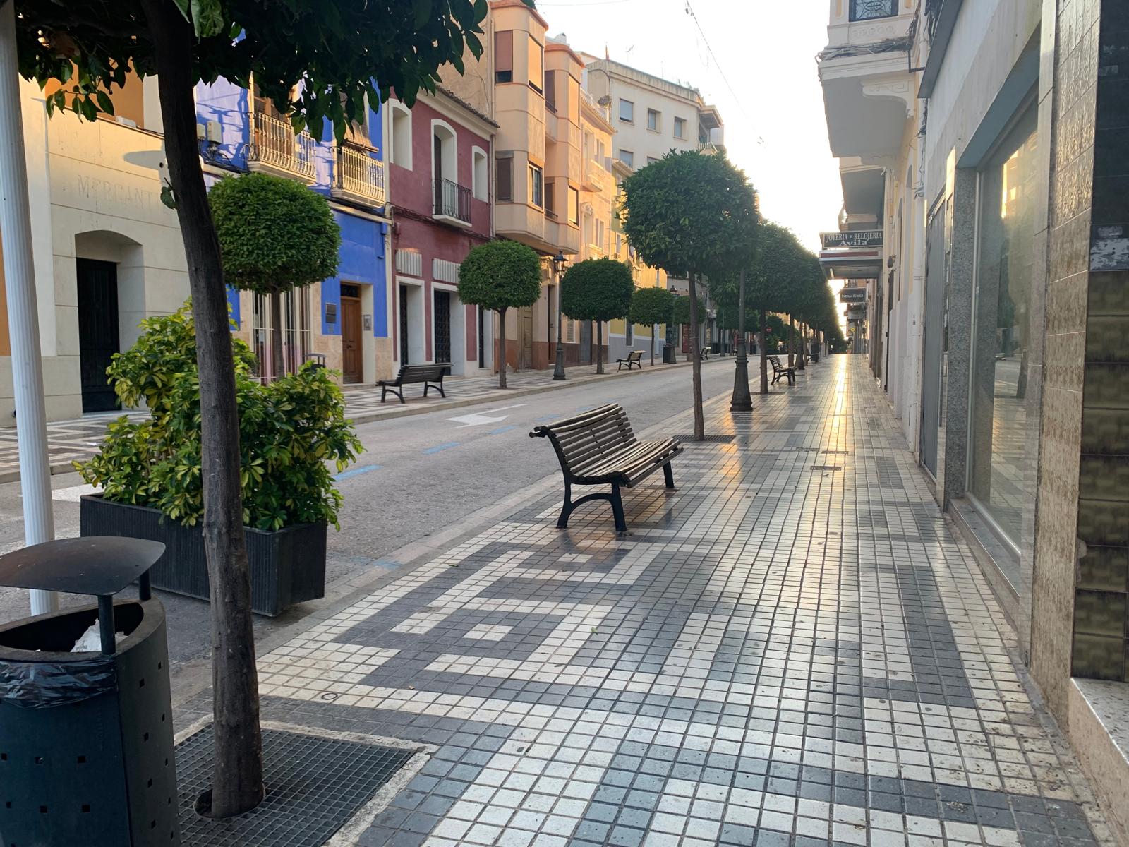 El PSOE de la Vila propone reactivar los bonos consumo y desde la concejalía de comercio explican que se está trabajando en otros proyectos El PSOE de la Vila propone reactivar los bonos consumo y desde la concejalía de comercio explican que se está trabajando en otros proyectos