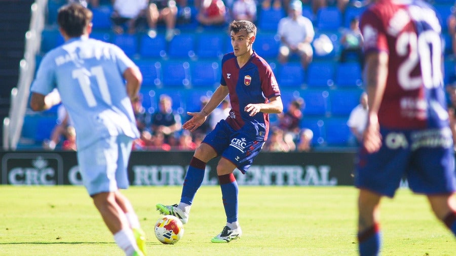 Los descuentos condenan al Eldense e impiden su liderato Los descuentos condenan al Eldense e impiden su liderato